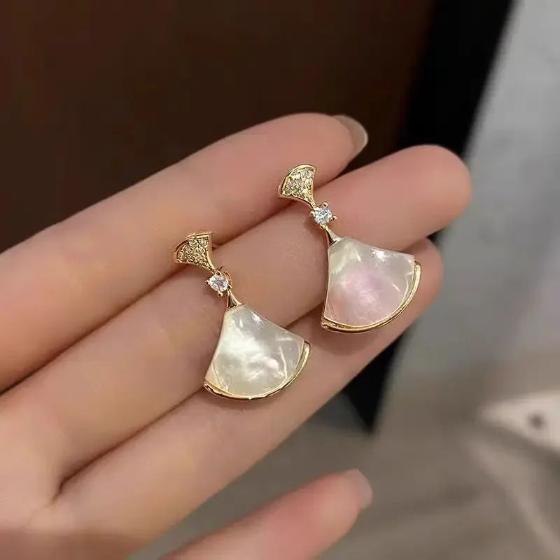 Elegant Luxury Fan-Shaped Earrings – Lightweight Spring/Summer High-End Niche Design