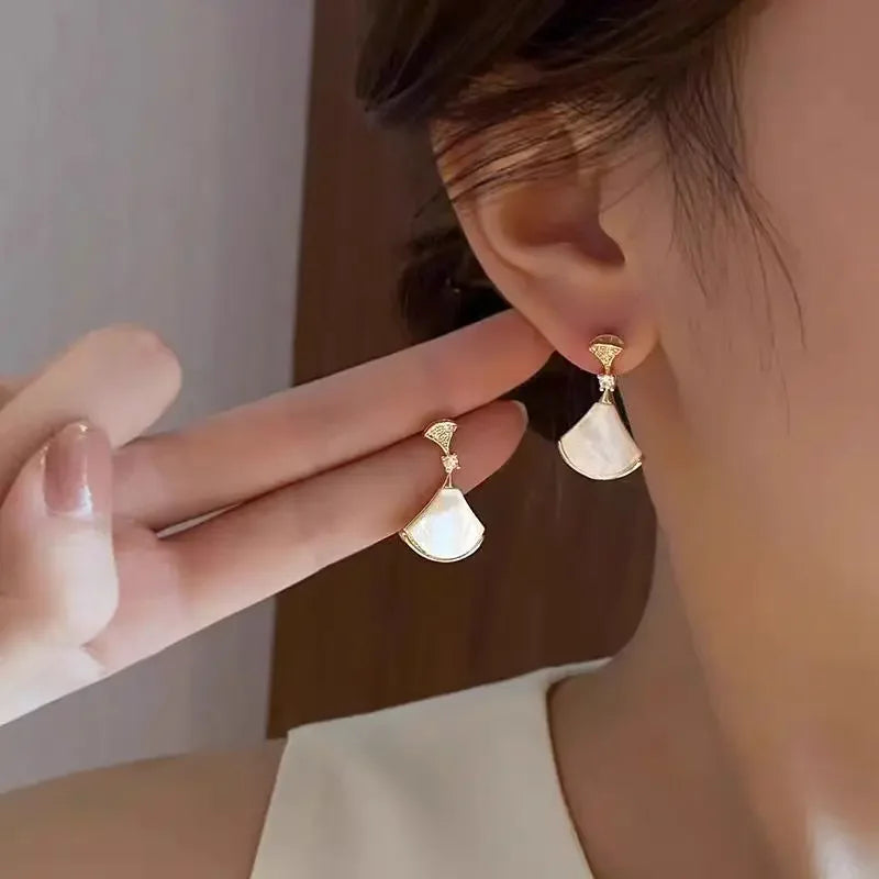 Elegant Luxury Fan-Shaped Earrings – Lightweight Spring/Summer High-End Niche Design