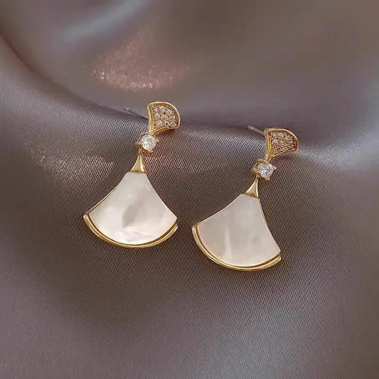 Elegant Luxury Fan-Shaped Earrings – Lightweight Spring/Summer High-End Niche Design